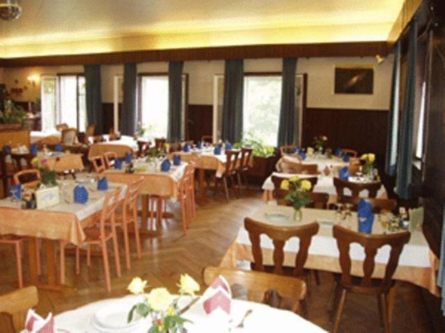 Auberge Restaurant Couronne Beurnevésin Kültér fotó